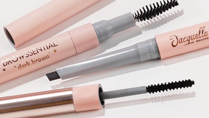 Ngalis Jadi Super Praktis Pakai Jacquelle Browssential, Anti Luntur!