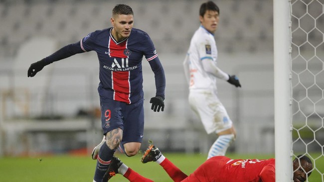 Paris Saint Germain juara Piala Super Prancis usai mengalahkan Marseille 2-1 di Stade Bollaert-Delelis, Kamis (14/1) dini hari WIB.