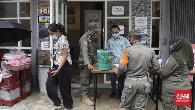 DPRD DKI Jakarta berharap aturan baru dalam revisi perda tentang penanggulangan Covid-19 bisa membuat penanganan lebih optimal demi menekan penyebaran.