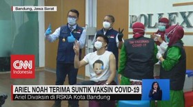 VIDEO: Ariel Noah Hingga dr.Tirta Disuntik Vaksin Covid-19