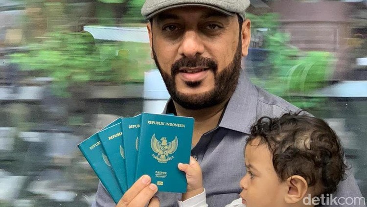 Syekh Ali Jaber wafat Syekh Ali Jaber meninggal dunia pagi tadi karena sakit Kamis, (14/1). Syekh Ali Jaber adalah ulama besar dan penghapal Al-Quran yang lahir di Madinah.