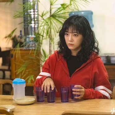 Penulis 'The Uncanny Counter' Diganti, Kim Se Jeong Minta Penonton Jangan Panik
