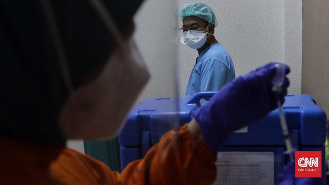 Sejak 16 Juli, capaian booster dengan sasaran tenaga kesehatan mencapai 0,32 dari target atau baru 4.826 orang yang divaksin.