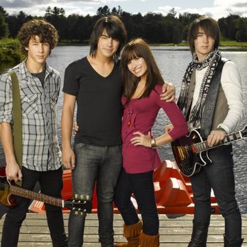 5 Lagu dari Bintang Disney Channel yang Masih Enak Didengar Hingga Sekarang