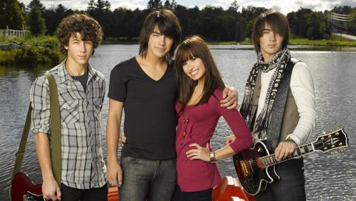 5 Lagu dari Bintang Disney Channel yang Masih Enak Didengar Hingga Sekarang