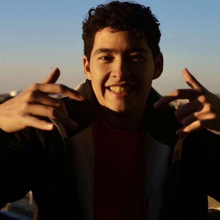 <p>5. Dengan paras yang tampan dan memikat hati, Alvy menjadi idola dan memiliki banyak penggemar lho, Bunda. Hingga kini, media sosial Instagramnya telah mencapai lebih dari 70 ribu followers. (Foto: Instagram @alvy_xavier)</p>