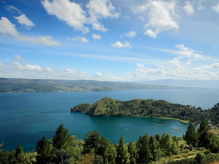 Cerita Legenda Terbentuknya Danau Toba dan Pulau Samosir