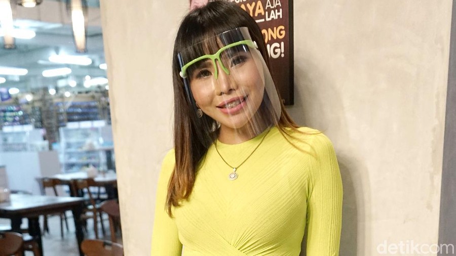 Eva Belisima saat ditemui di kawasan Thamrin City.