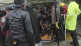 FOTO : Tangis dan Duka Korban Gempa Sulawesi Barat Gempa mengguncang Sulawesi Barat. Dua wilayah, Majene dan Mamuju paling terdampak. Selain bangunan rusak, gempa juga menewaskan puluhan orang.