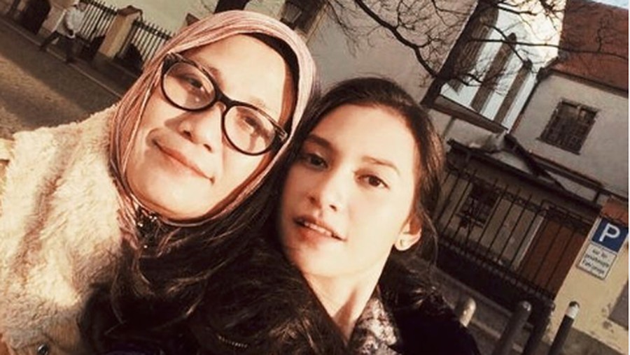 Indah Permatasari dan Nursyah.
