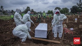 Krisis Makam Covid-19, TPU Bambu Apus Persempit Liang Kubur