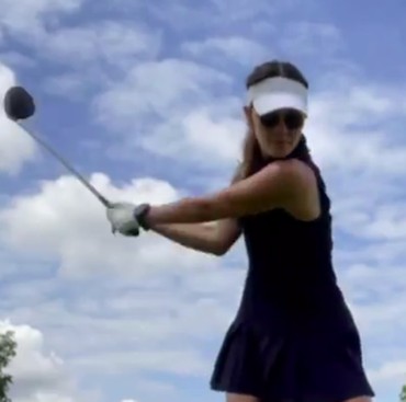 Harga Fantastis Gaun Luna Maya Saat Main Golf Curi Perhatian