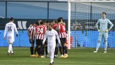 FOTO: Real Madrid Tersingkir Berkat Lucas Vazquez Dua blunder Lucas Vazquez membuat Real Madrid tersingkir dari Piala Super Spanyol usai dikalahkan Athletic Bilbao.