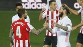 FOTO: Real Madrid Tersingkir Berkat Lucas Vazquez Dua blunder Lucas Vazquez membuat Real Madrid tersingkir dari Piala Super Spanyol usai dikalahkan Athletic Bilbao.