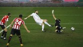 FOTO: Real Madrid Tersingkir Berkat Lucas Vazquez Dua blunder Lucas Vazquez membuat Real Madrid tersingkir dari Piala Super Spanyol usai dikalahkan Athletic Bilbao.