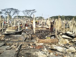 Kebakaran Hancurkan Rumah Ribuan Pengungsi Rohingya di Bangladesh