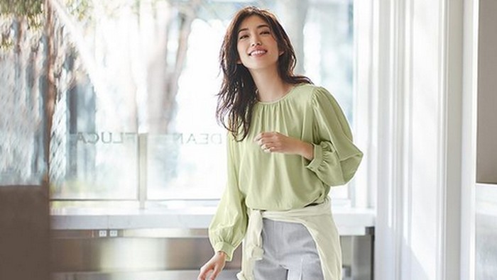 Tampil Cantik saat WFH dengan Seri LifeWear Spring/Summer 2021 dari Uniqlo