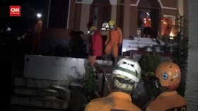 VIDEO: Pencarian Malam Hari, Tim SAR Temukan 16 Korban
