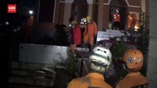 VIDEO: Pencarian Malam Hari, Tim SAR Temukan 16 Korban