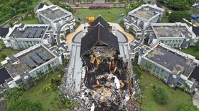FOTO: Hari Kedua Pencarian Korban Gempa Sulbar