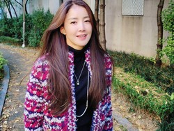 Lee Si Young Umumkan Kehamilan di Tengah Proses Cerai