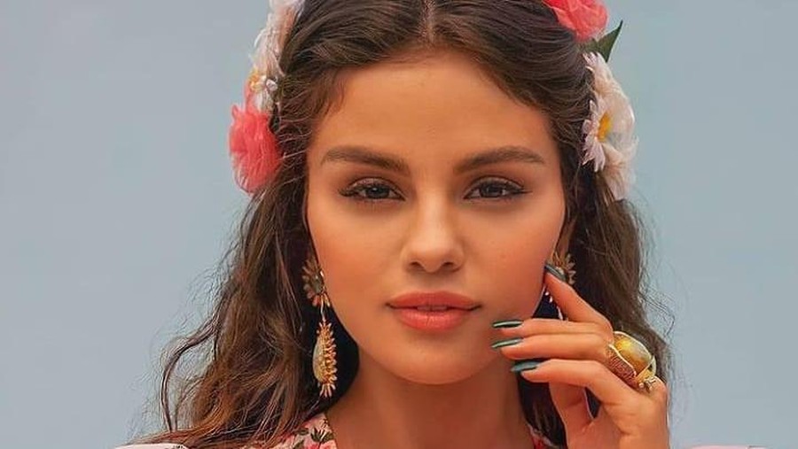 Lirik Lagu Terjemahan De Una Vez - Selena Gomez