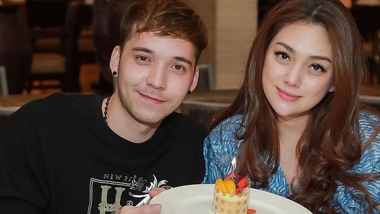 Celine Evangelista kebersamaan Celine Evangelista dan keluarganya