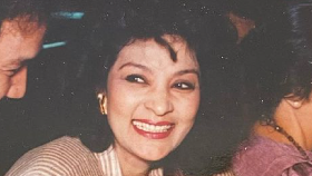 Pemeran Mak Lampir Farida Pasha Meninggal karena Covid-19