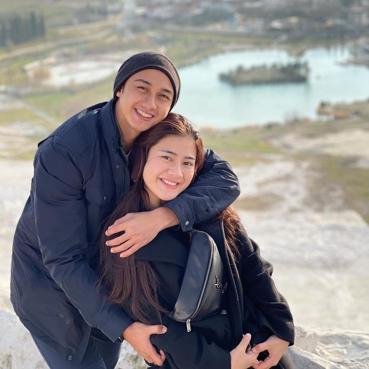 <p>Sekali lagi, selamat berbahagia Felicya Angelista dan Caesar Hito. Semoga keduanya segera diberikan keturunan ya, Bunda. Aamiin. (Foto: Instagram @hitocaesar)</p>