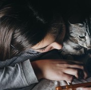 Kucing Bisa Terkena Rabies dan Menularkan ke Manusia, Kenali Ciri sampai Cara Pertolongannya!