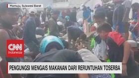 VIDEO: Pengungsi Mengais Makanan Dari Reruntuhan Toserba