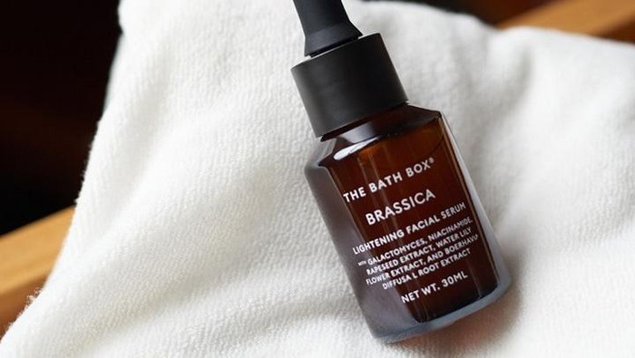 The Bath Box Brassica Serum Lokal untuk Atasi Kulit Kusam dan Berjerawat The Bath Box Brassica Serum Lokal untuk Atasi Kulit Kusam dan Berjerawat