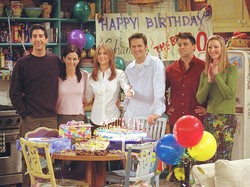 Bintang Friends Hadiri Pemakaman Matthew Perry
