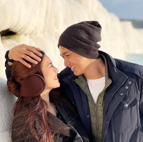 Birinchi lezbiyen porno tajribasi