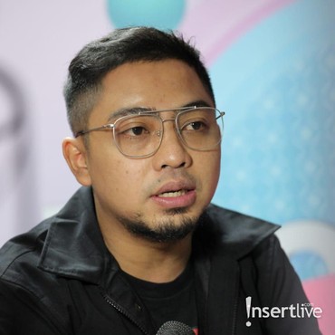 Lirik Lagu Cukup Lebih Baik - Ade Govinda feat Fadly