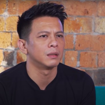 Pakai Sandal Jepit, Ariel NOAH Jadi Sorotan