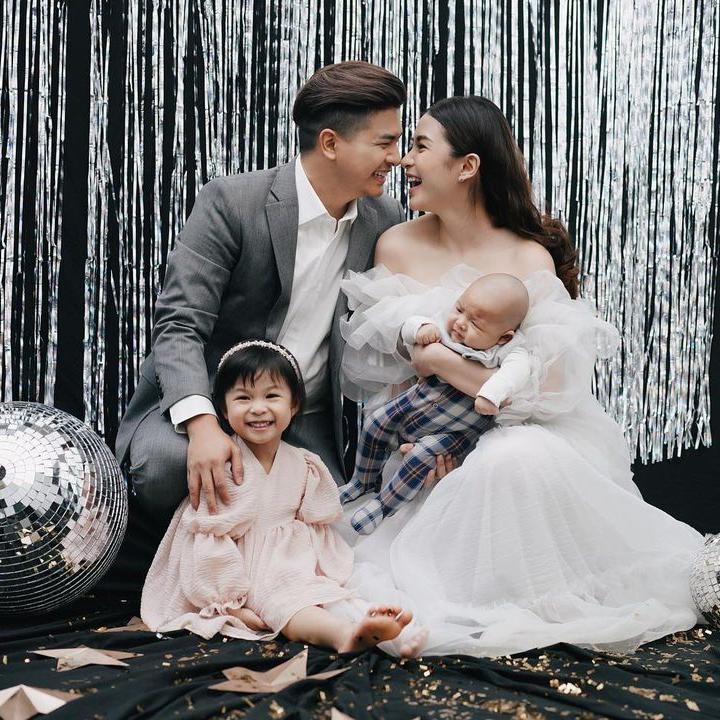 <p>Selama delapan tahun pacaran, Glenn dan Chelsea akhirnya menikah pada 1 Oktober 2015 lalu. Kini setelah 13 tahun bersama, keduanya menjadi salah satu pasangan artis yang dikagumi karena keharmonisannya. (Foto: Instagram @glennalinskie)</p>