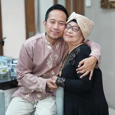 Kabar Duka, Ibunda Denny Cagur Meninggal Dunia