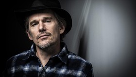 Ethan Hawke Disebut Gabung Serial Marvel Moon Knight