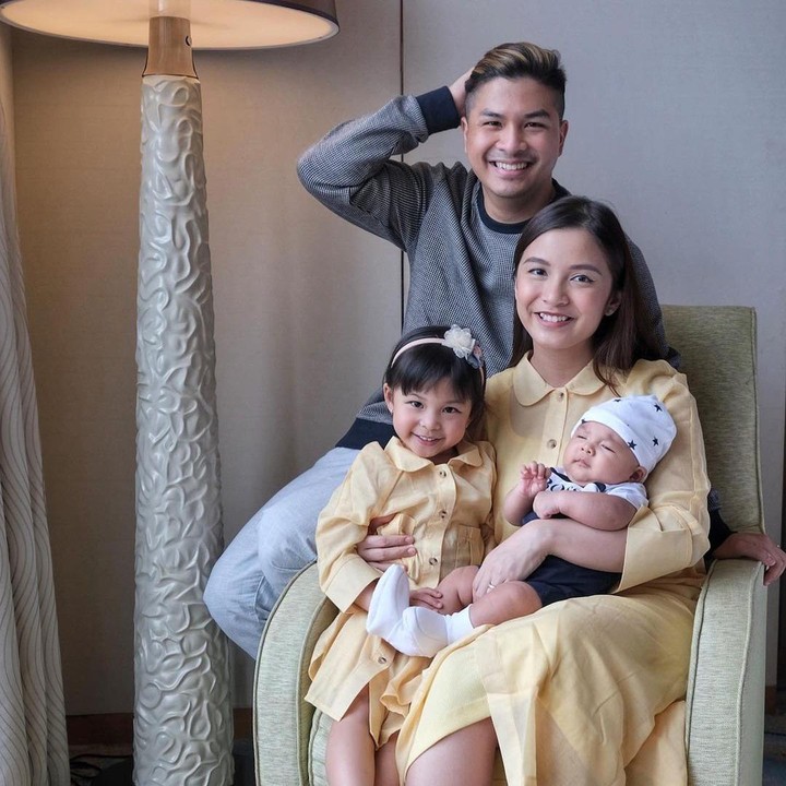 <p>Kita doakan semoga keluarga Chelsea dan Glenn selalu diberi kebahagian ya, Bunda.  (Foto: Instagram @glennalinskie)</p>