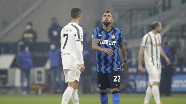Klasemen Liga Italia mengalami perubahan setelah Inter Milan mengalahkan Juventus 2-0 dalam laga yang berlangsung Senin (18/1) dini hari.