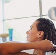 Kenapa Conditioner Tidak Boleh Mengenai Kulit Kepala?