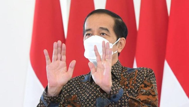Muncul deklarasi relawan Jokowi-Prabowo untuk Pilpres 2024. Fadjorel Rachman mengingatkan bahwa Jokowi menolak wacana presiden tiga periode.