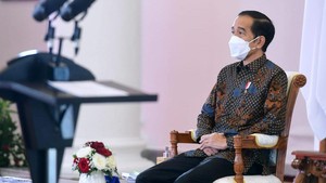 Jokowi Minta Perbankan Tak Persulit Kredit untuk Pembangunan Smelter