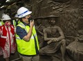 Relief di Gedung Sarinah Diduga Karya Pematung Uni Soviet