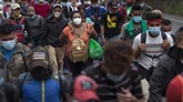 FOTO: Ribuan Migran Honduras Mengejar Mimpi ke Amerika Rribuan orang meninggalkan Honduras menuju AS untuk mengejar kehidupan yang lebih baik di bawah kepemimpinan presiden terpilih Joe Biden.
