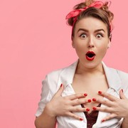 Stop Insecure! Ini 8 Keuntungan Memiliki Payudara Kecil