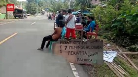 VIDEO: Korban Gempa Majene Minta Bantuan di Pinggir Jalan
