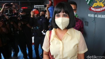 VANESSA ANGEL MASUK MANAJEMEN EKO PATRIO