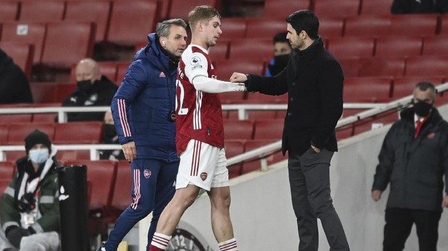 FOTO: Aubameyang dan Meriam Muda Arsenal Menggila
